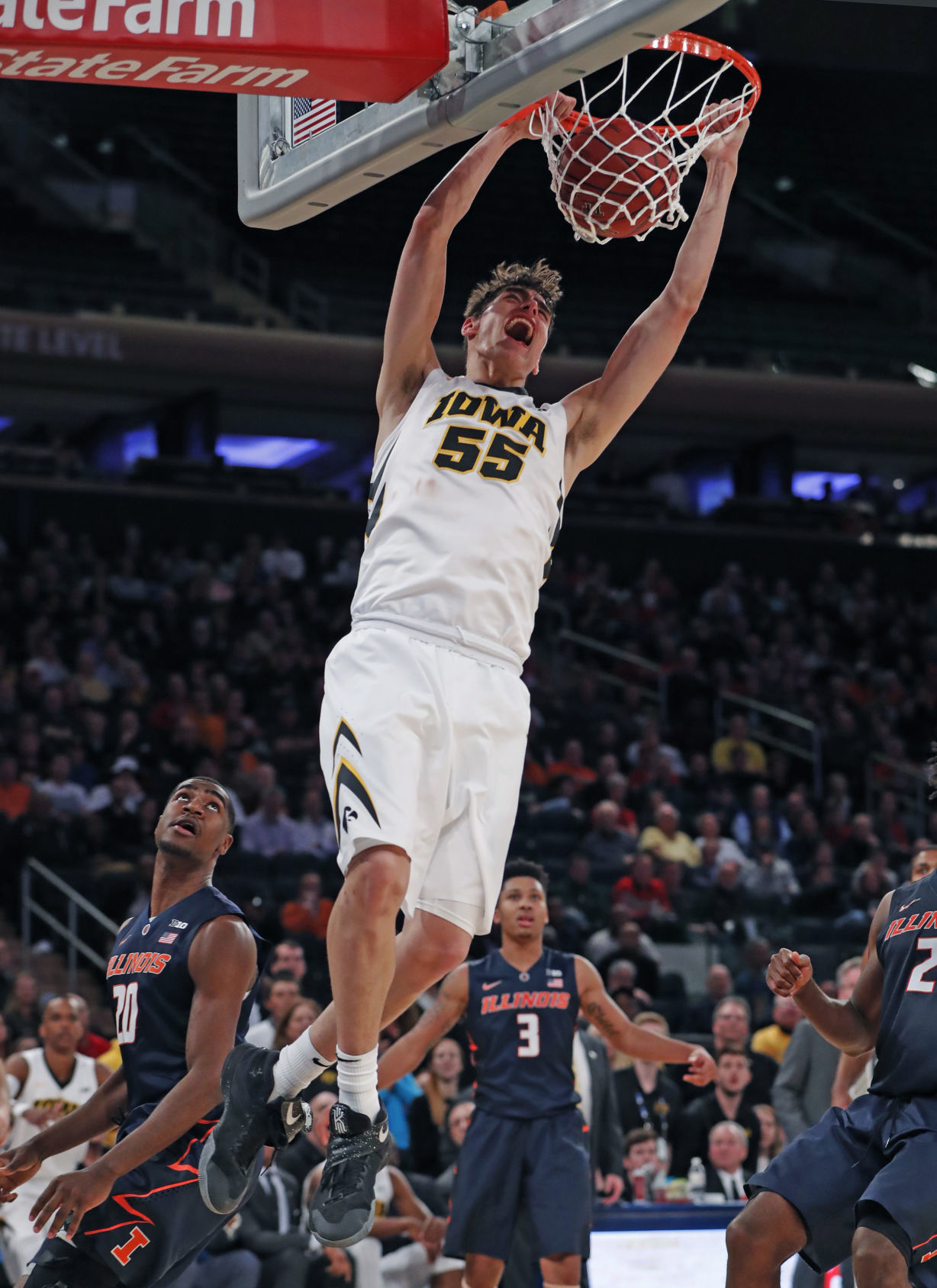 B10 Illinois Iowa Basketball